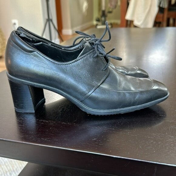 Rockport Shoes - Rockport heeled lace up oxfords SZ 8.5